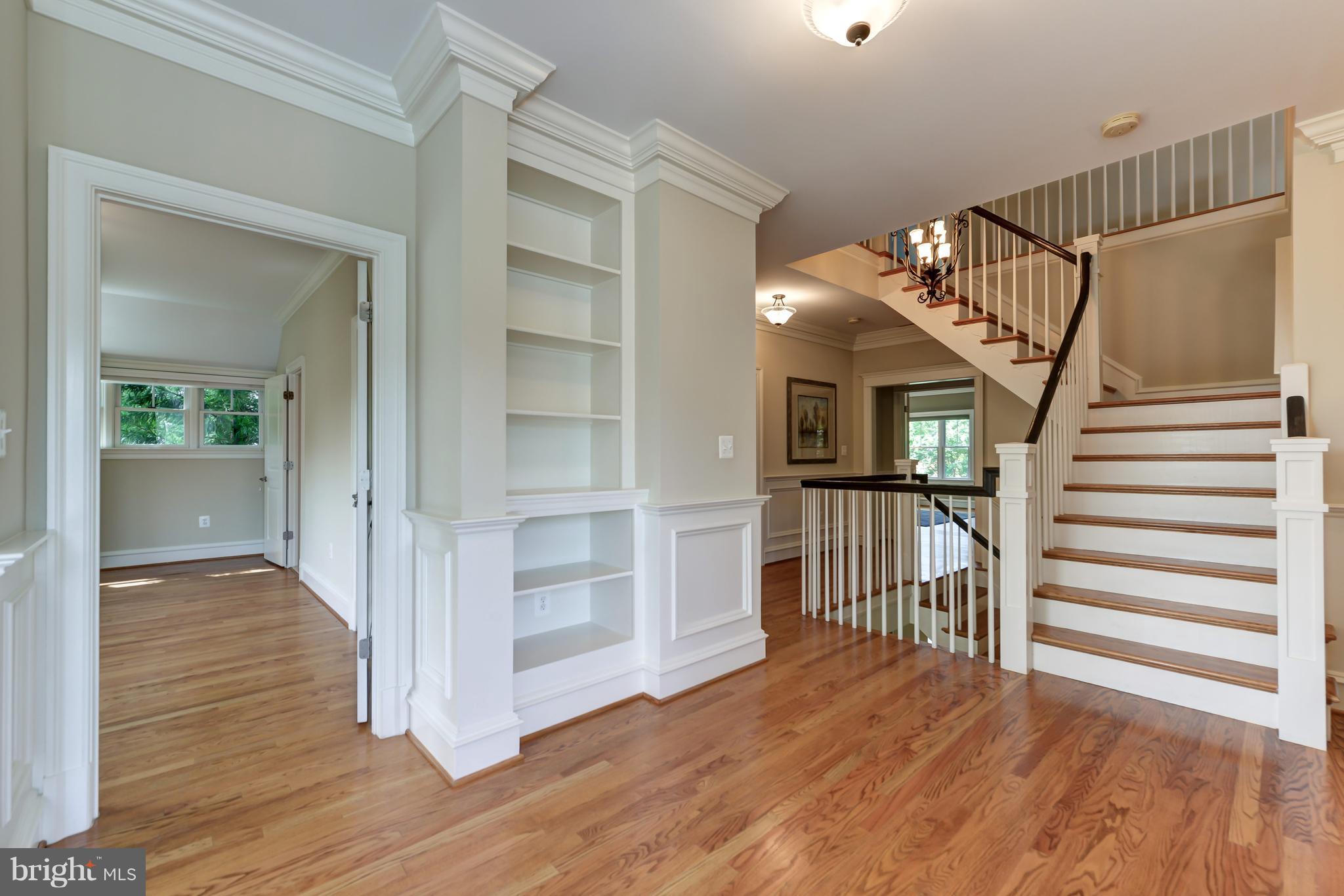 SHERWOOD FOREST - Residential