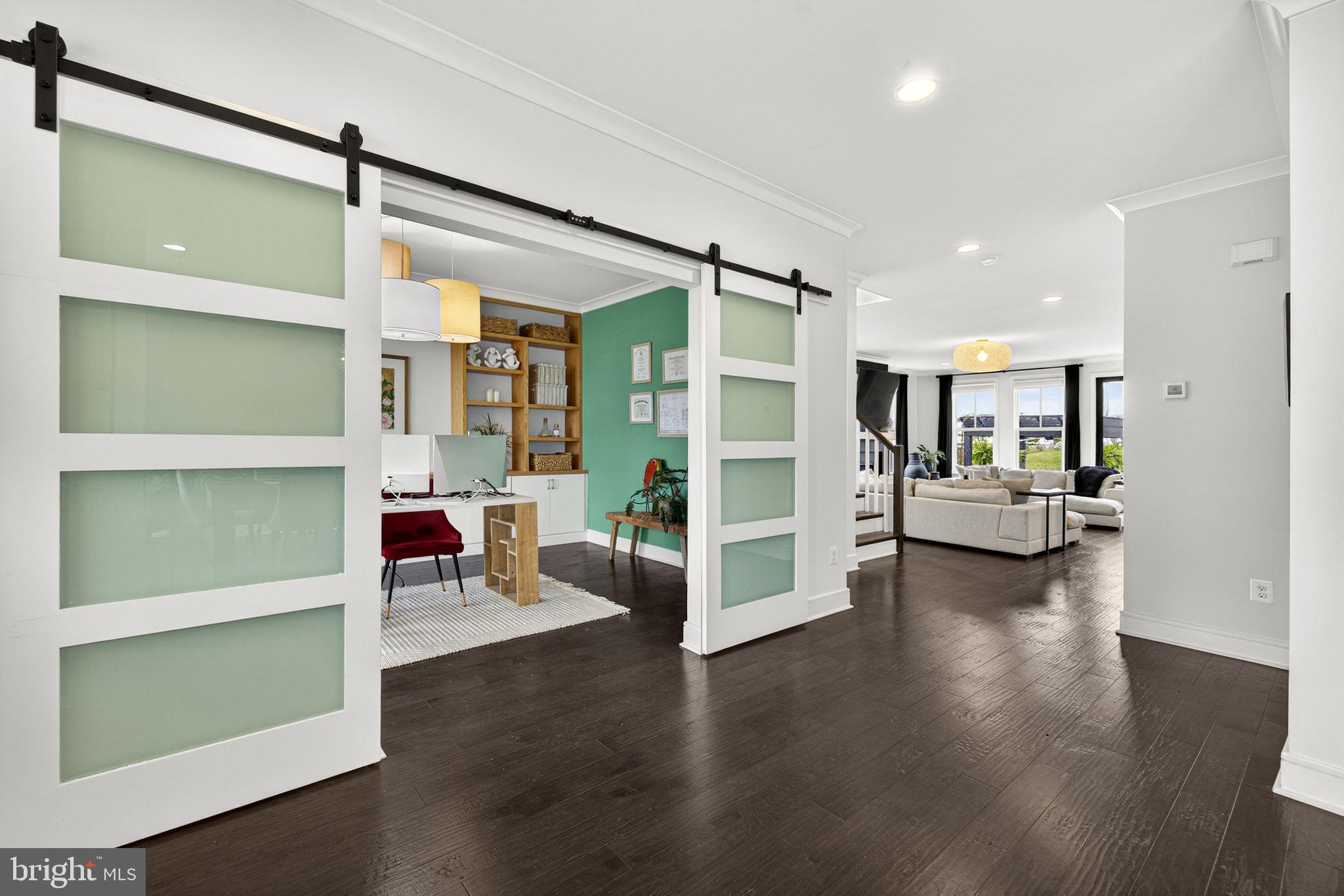 MEADOW BROOK FARM - Residential