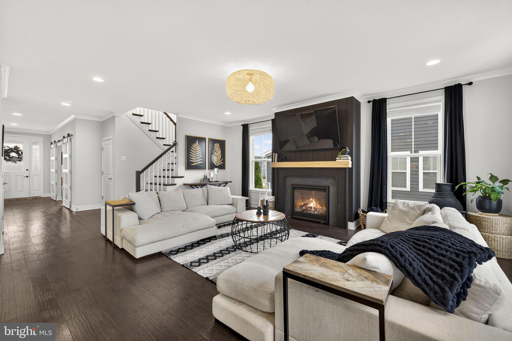 MEADOW BROOK FARM - Residential