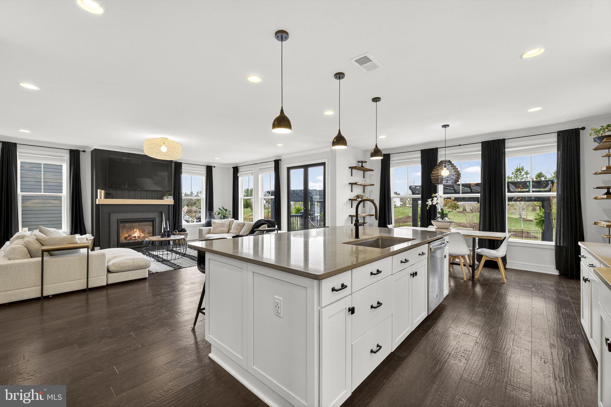 MEADOW BROOK FARM - Residential