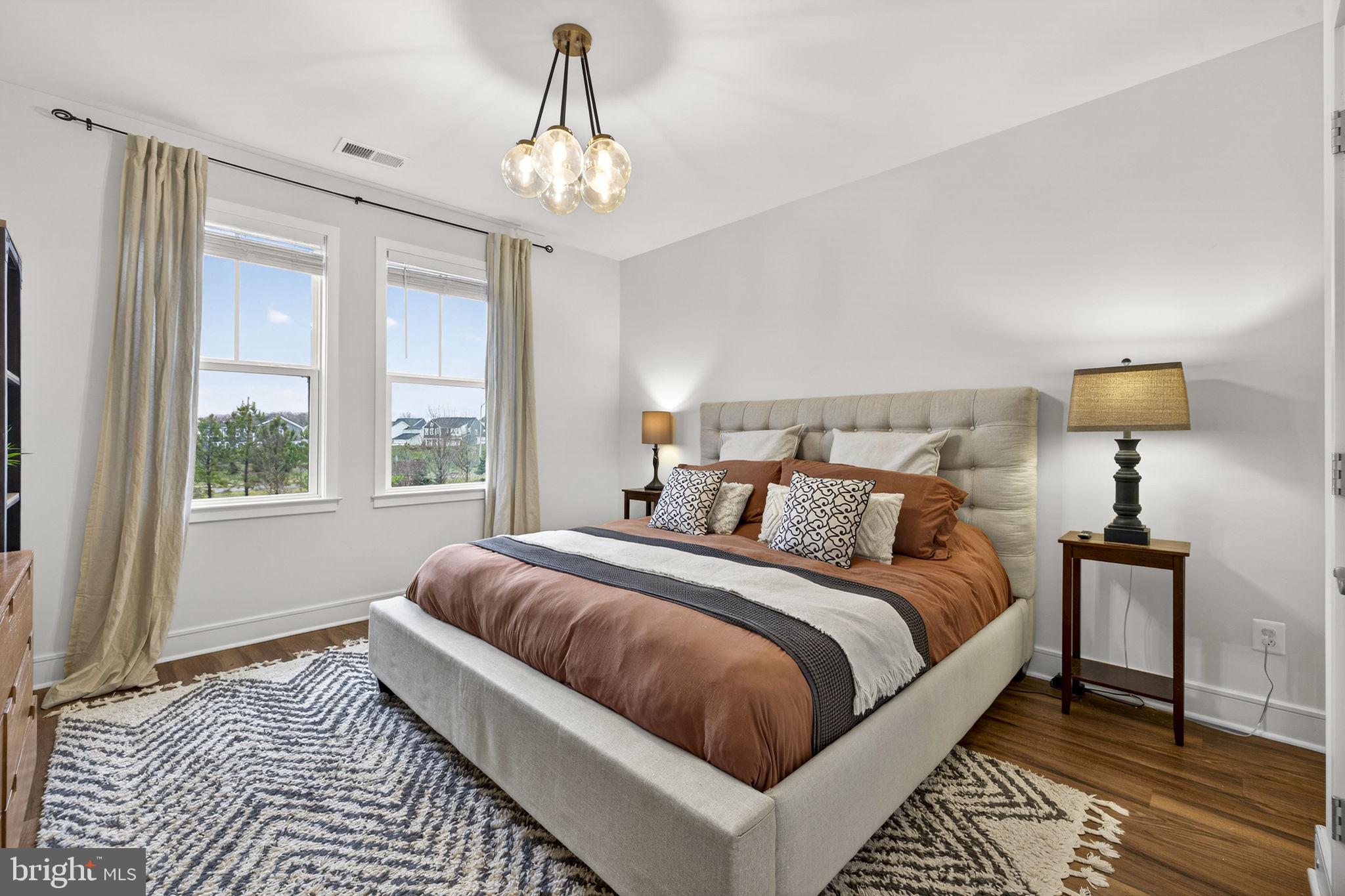 MEADOW BROOK FARM - Residential