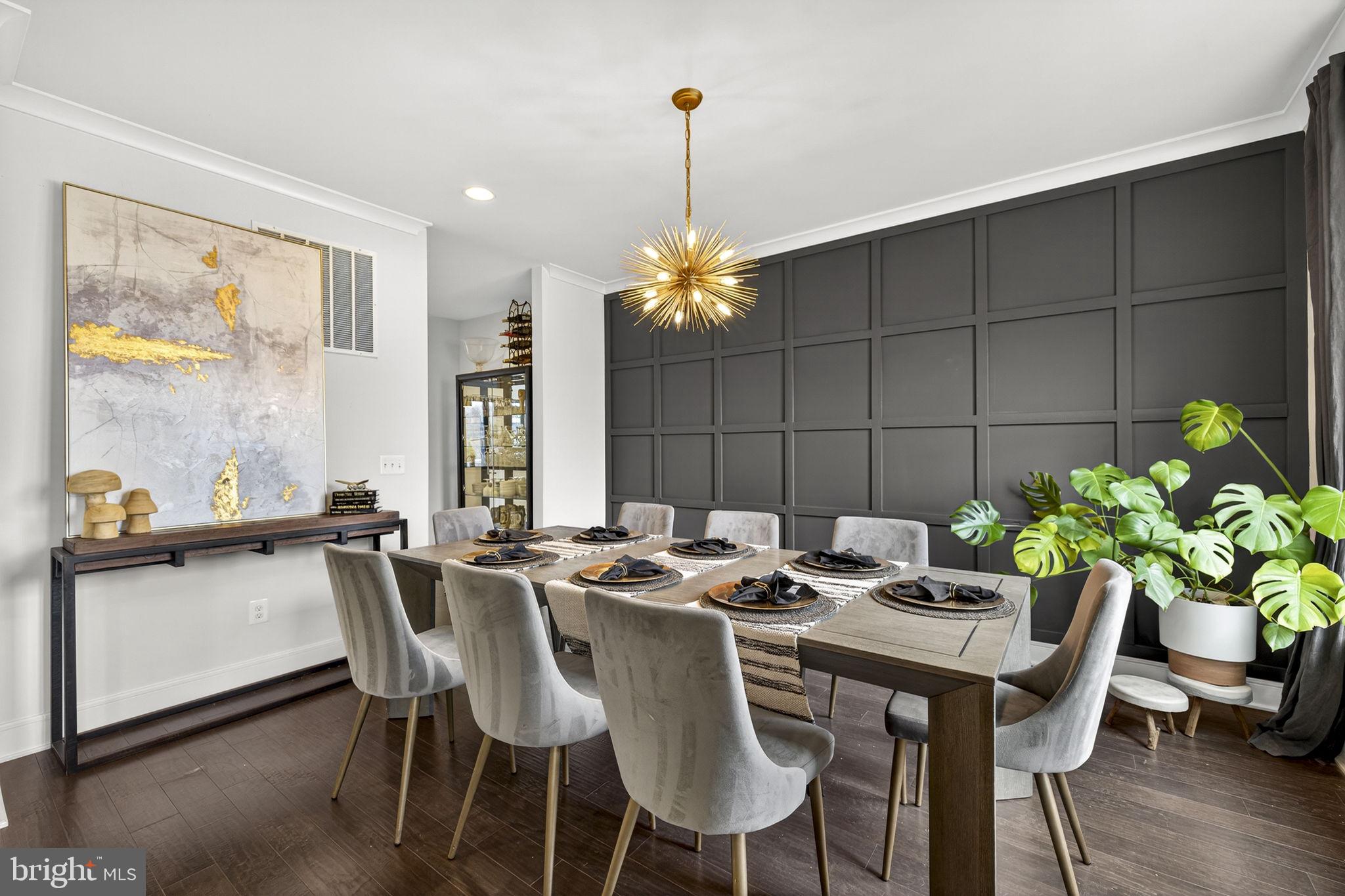 MEADOW BROOK FARM - Residential