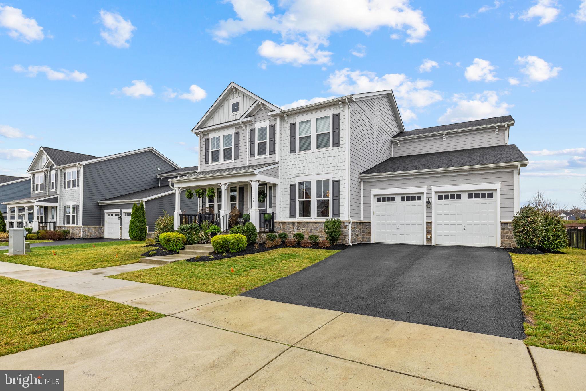 MEADOW BROOK FARM - Residential