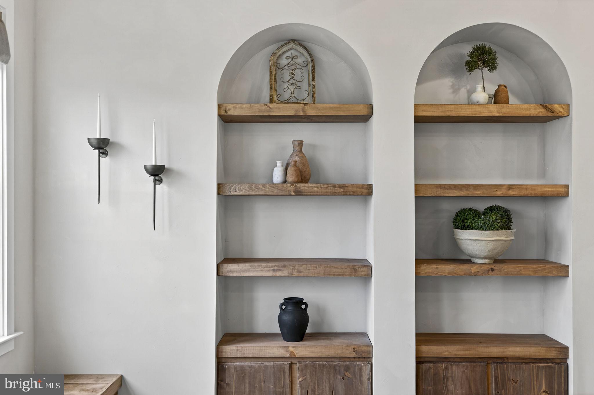 MEADOW BROOK FARM - Residential