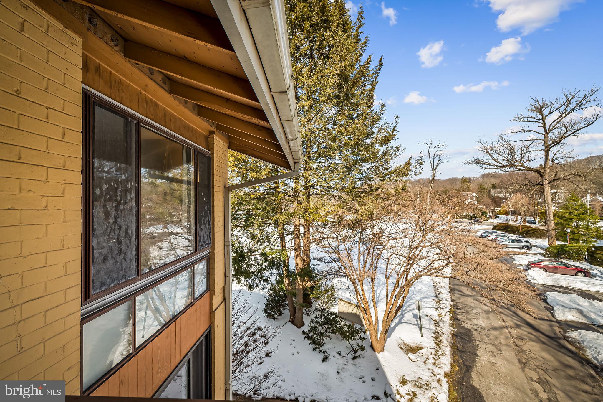 CROSS KEYS - Residential