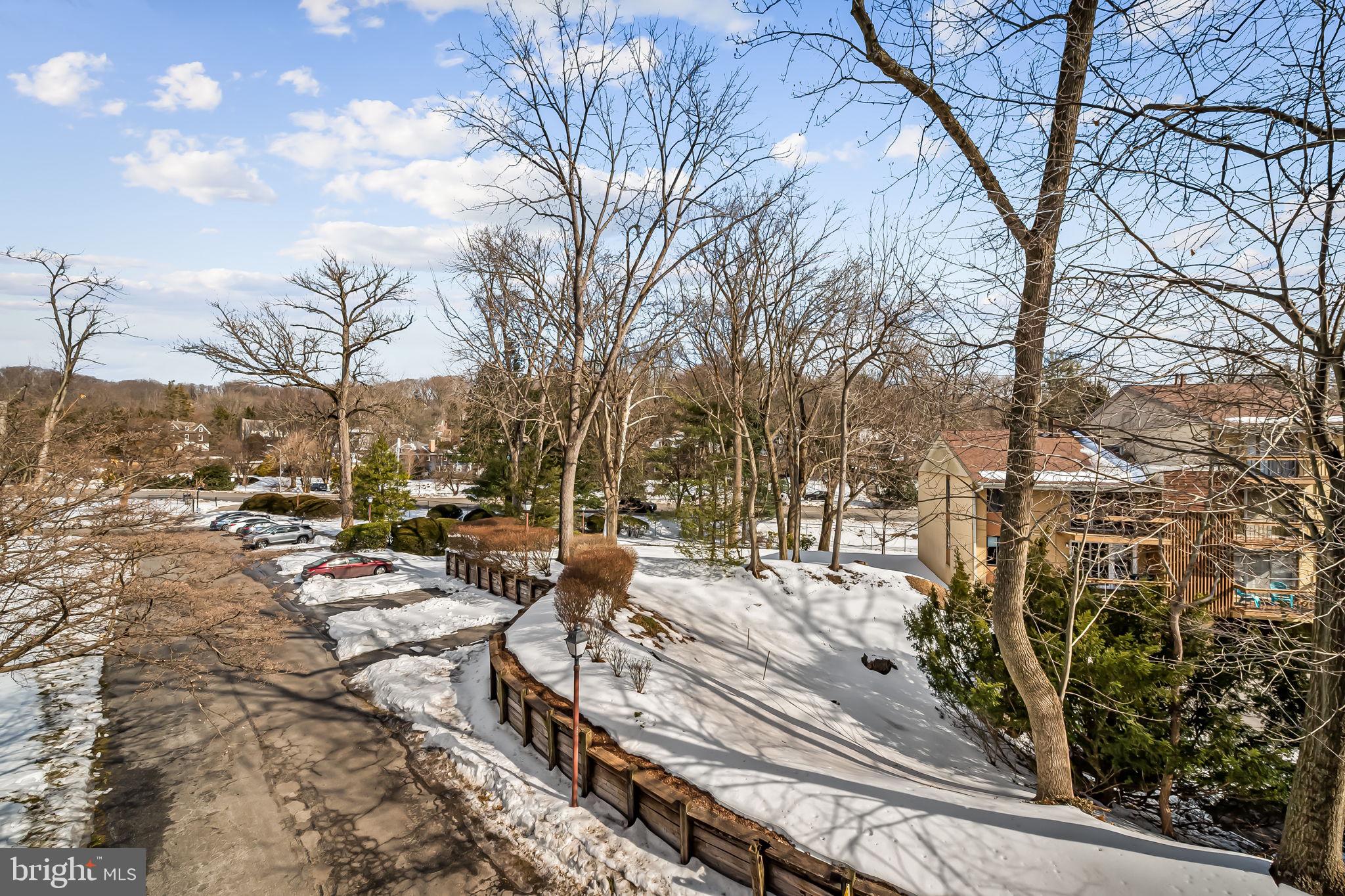 CROSS KEYS - Residential