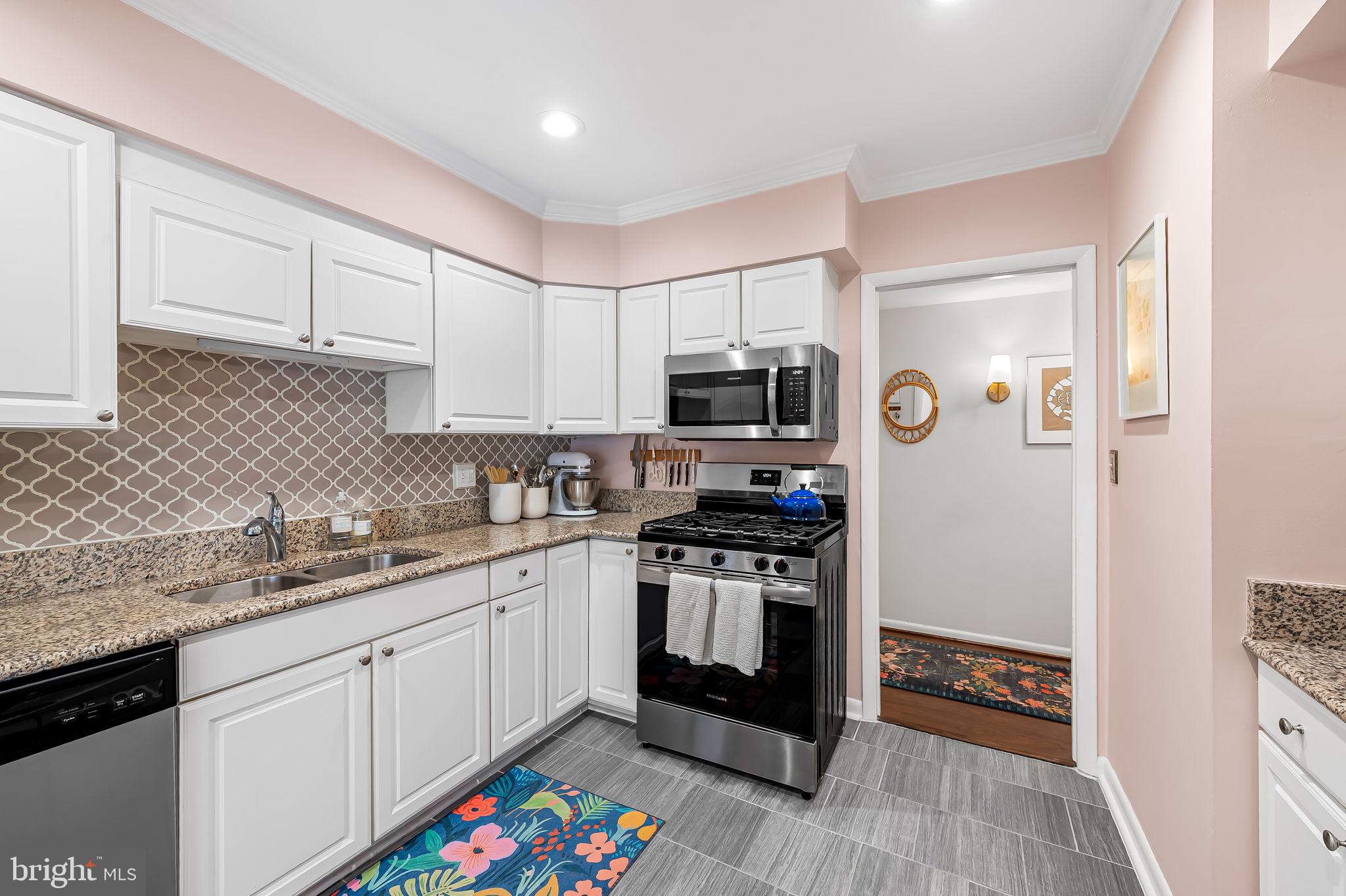 CROSS KEYS - Residential