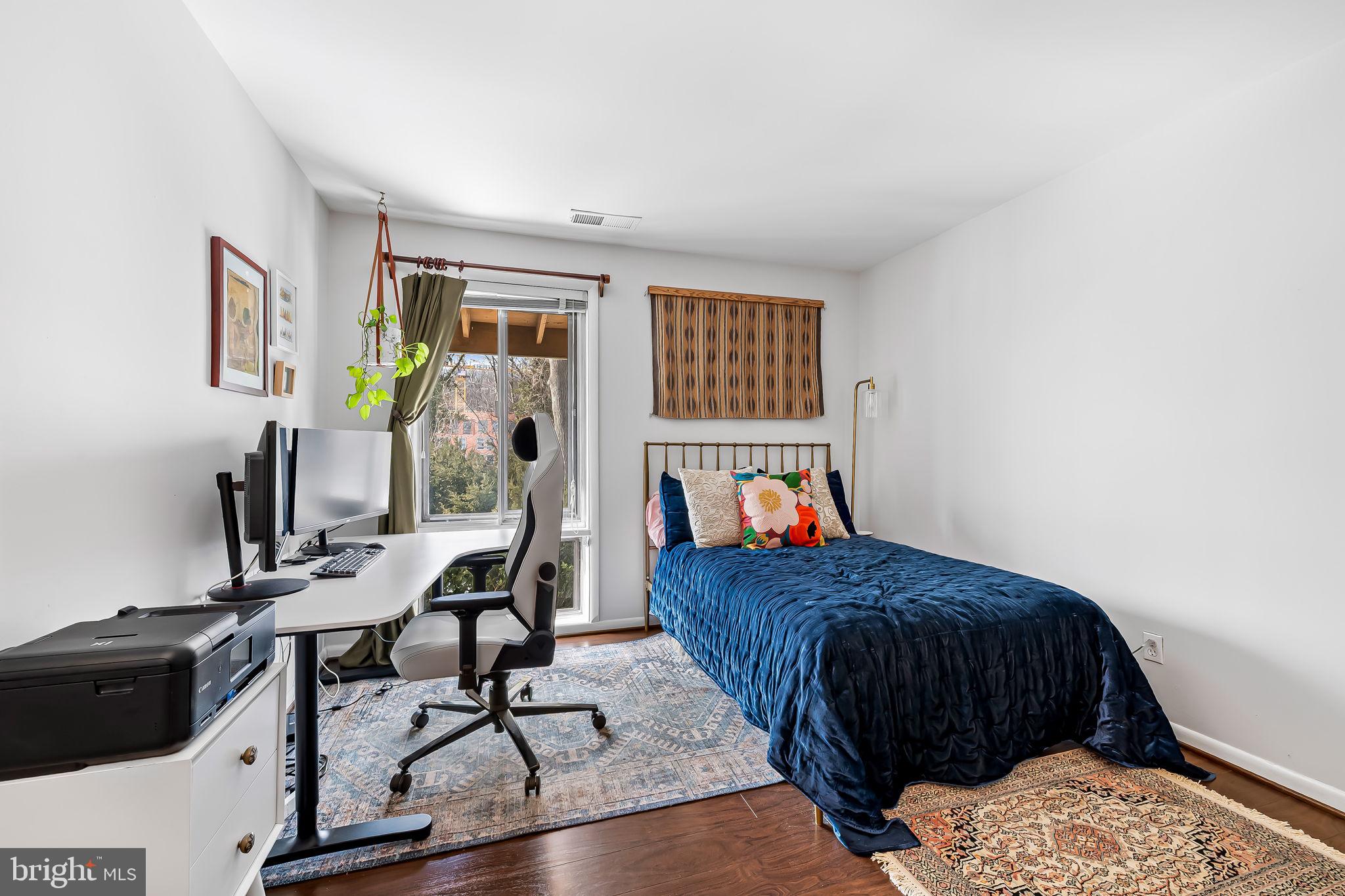 CROSS KEYS - Residential