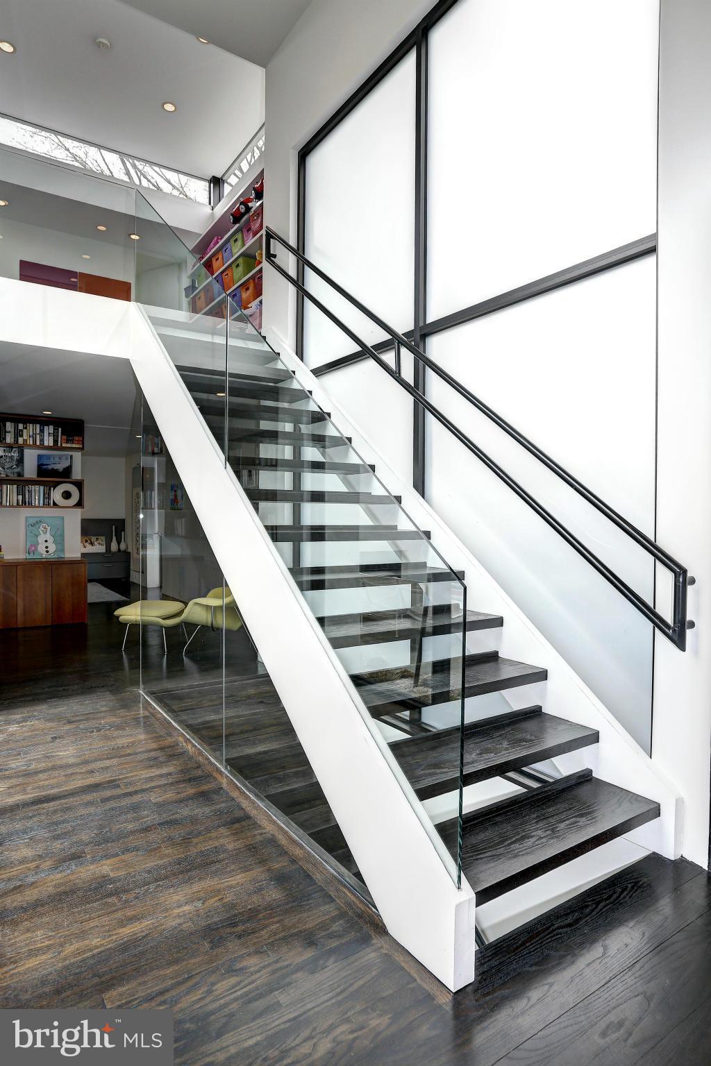 PINEVIEW - Residential