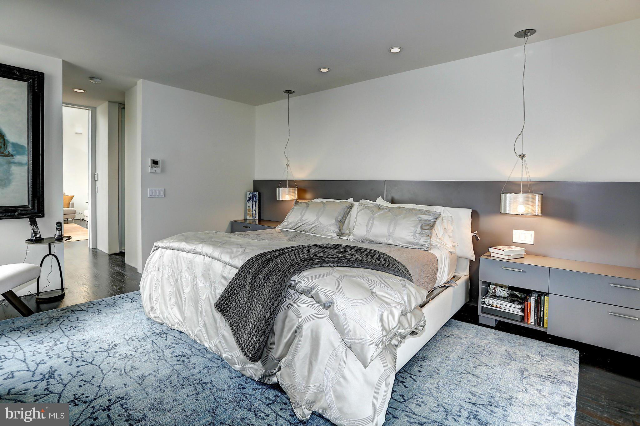 PINEVIEW - Residential