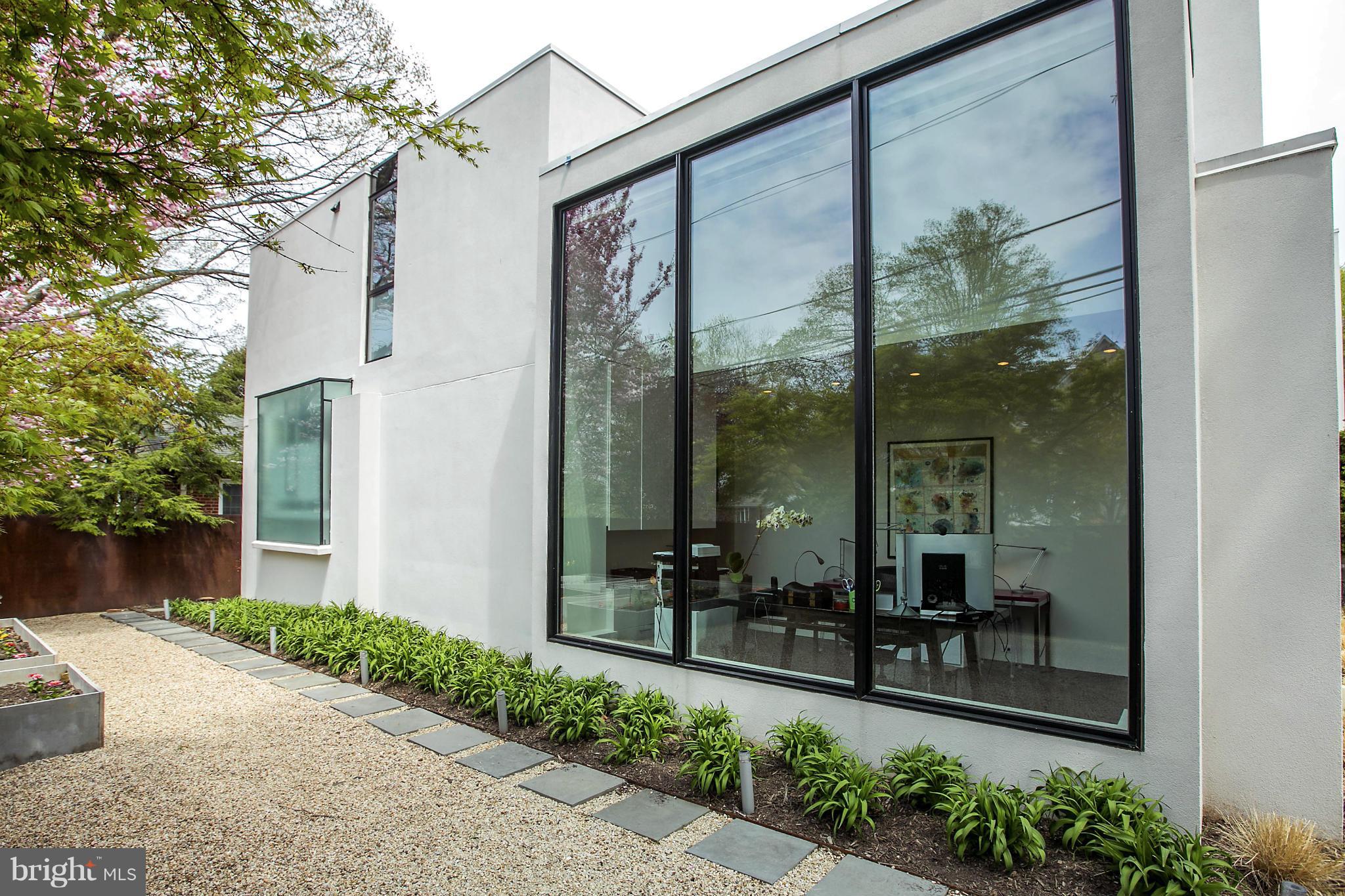 PINEVIEW - Residential