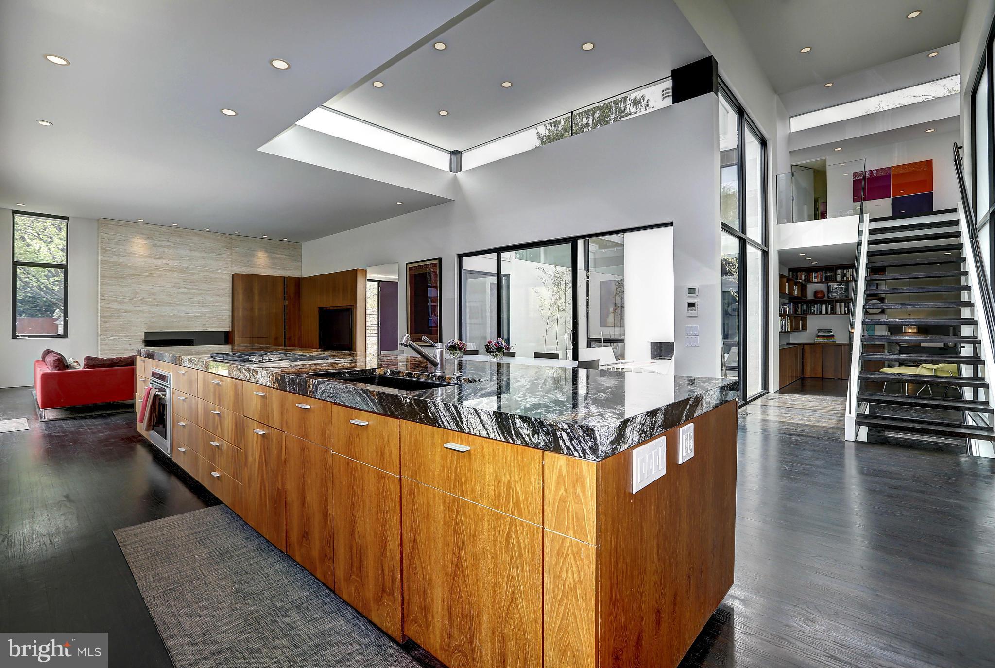 PINEVIEW - Residential