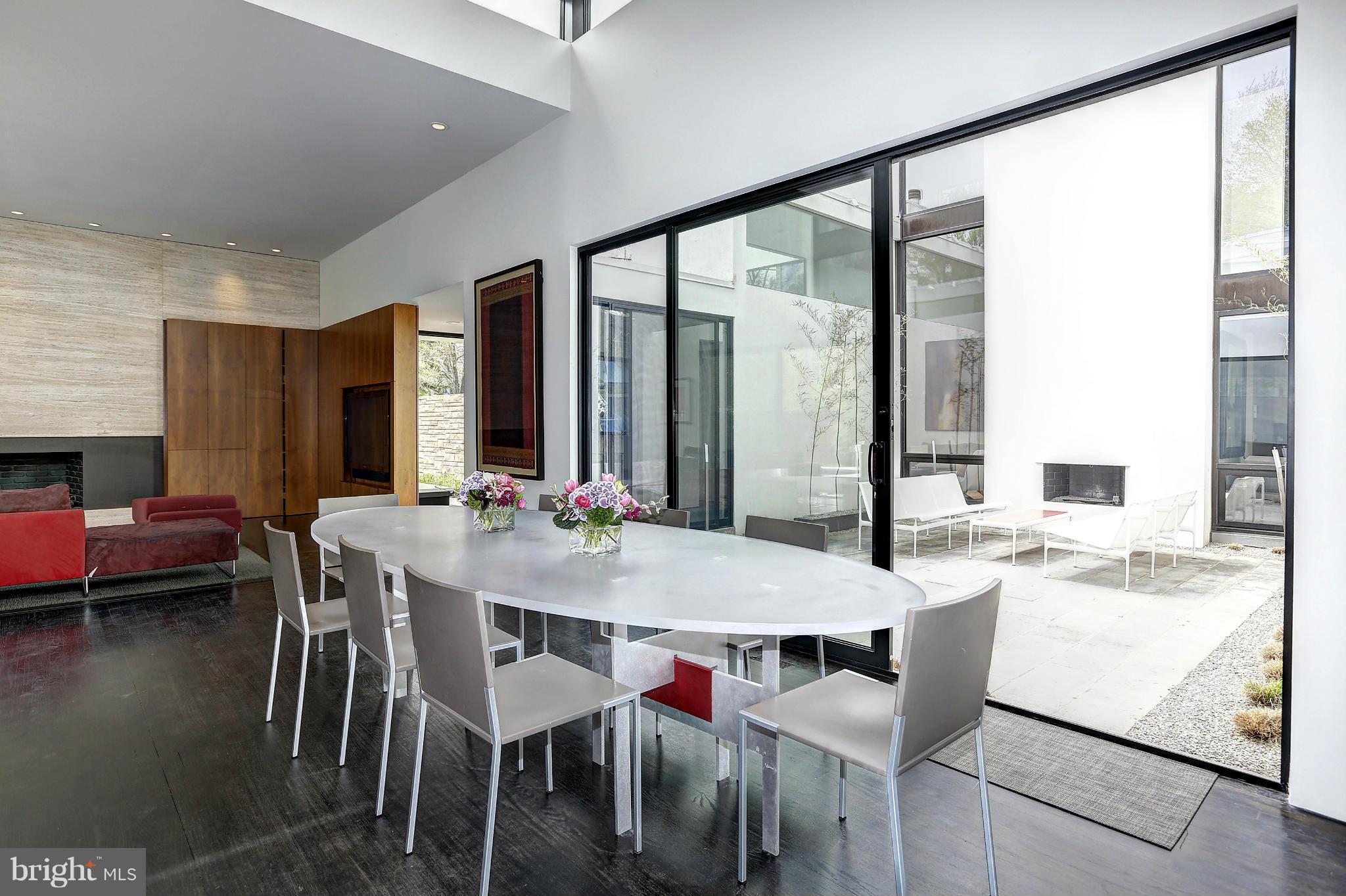 PINEVIEW - Residential