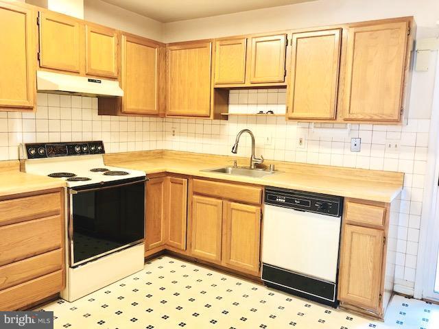 ACTON VILLAGE - Residential Lease