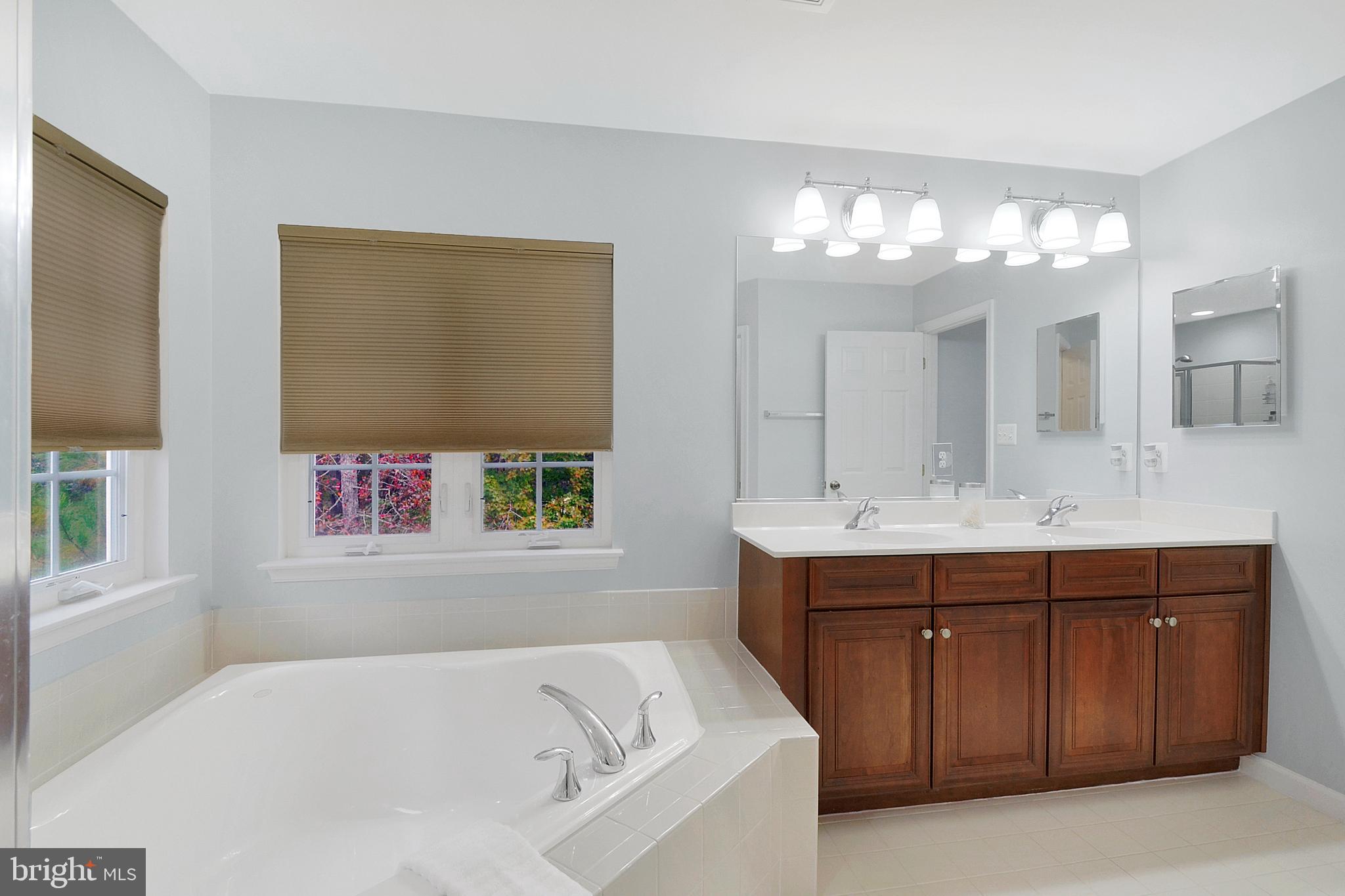 DAHLIA PARK OF WILDEWOOD - Residential