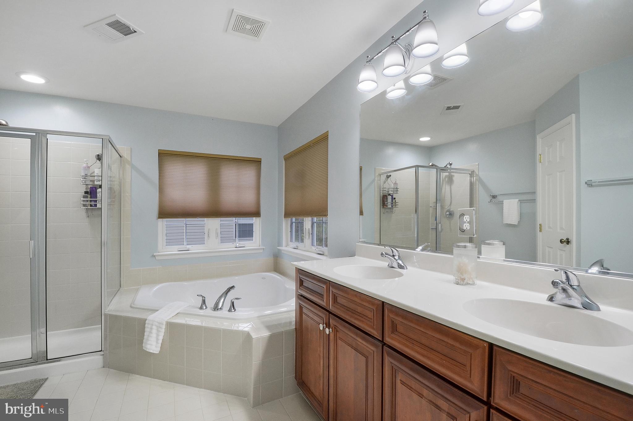 DAHLIA PARK OF WILDEWOOD - Residential