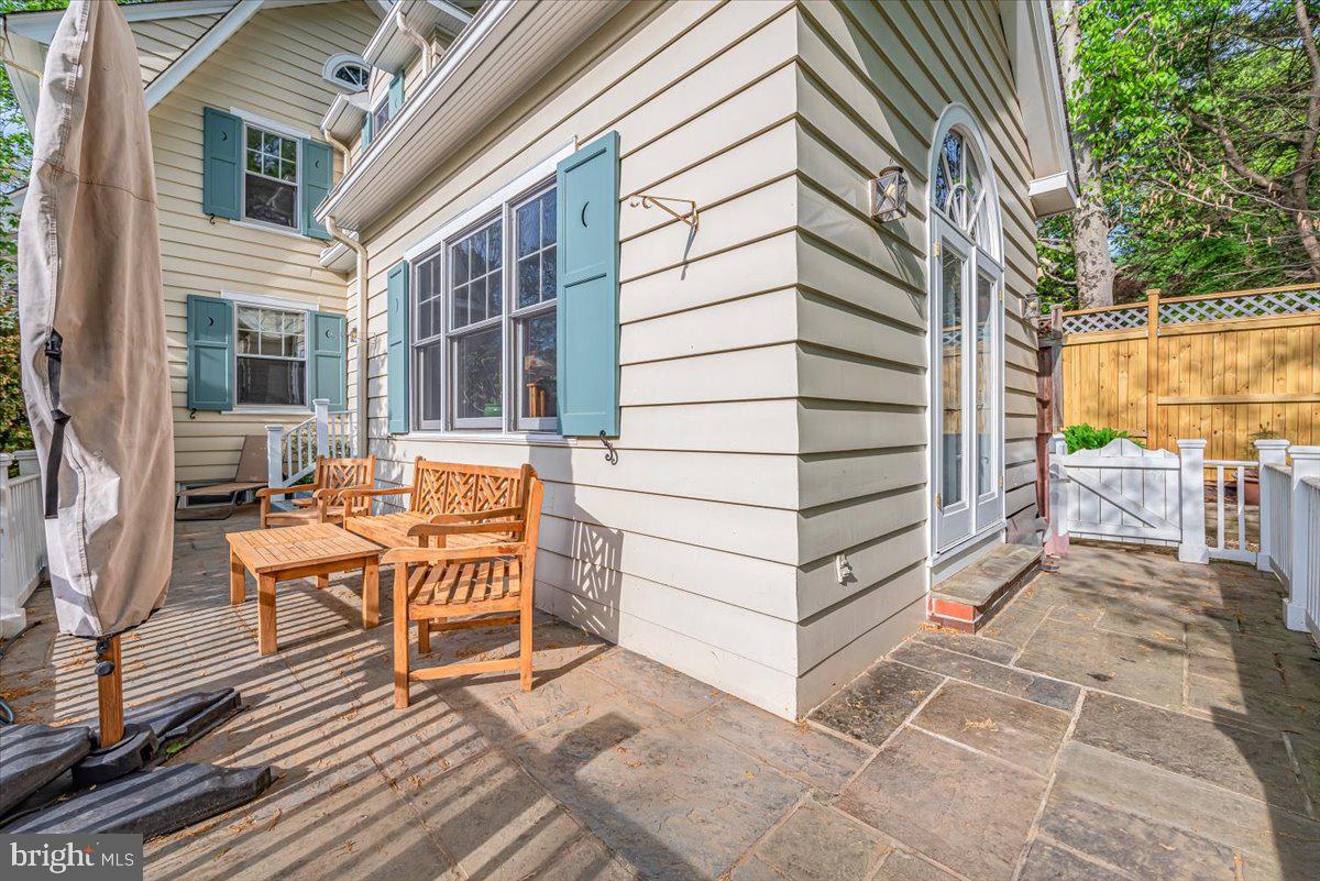 CHEVY CHASE - Residential