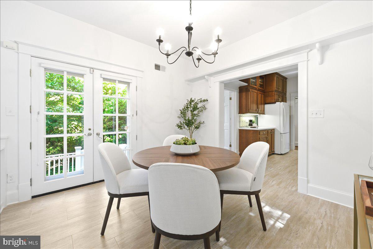 CHEVY CHASE - Residential