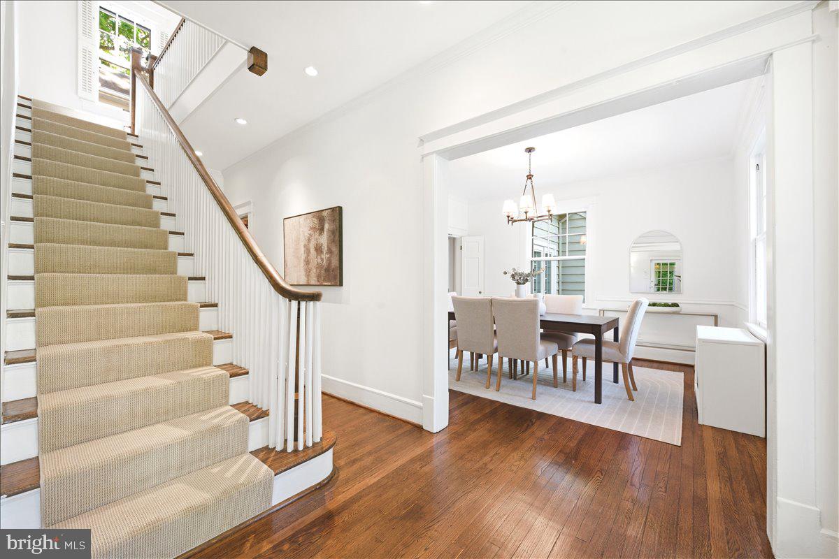 CHEVY CHASE - Residential