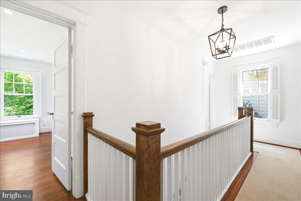CHEVY CHASE - Residential