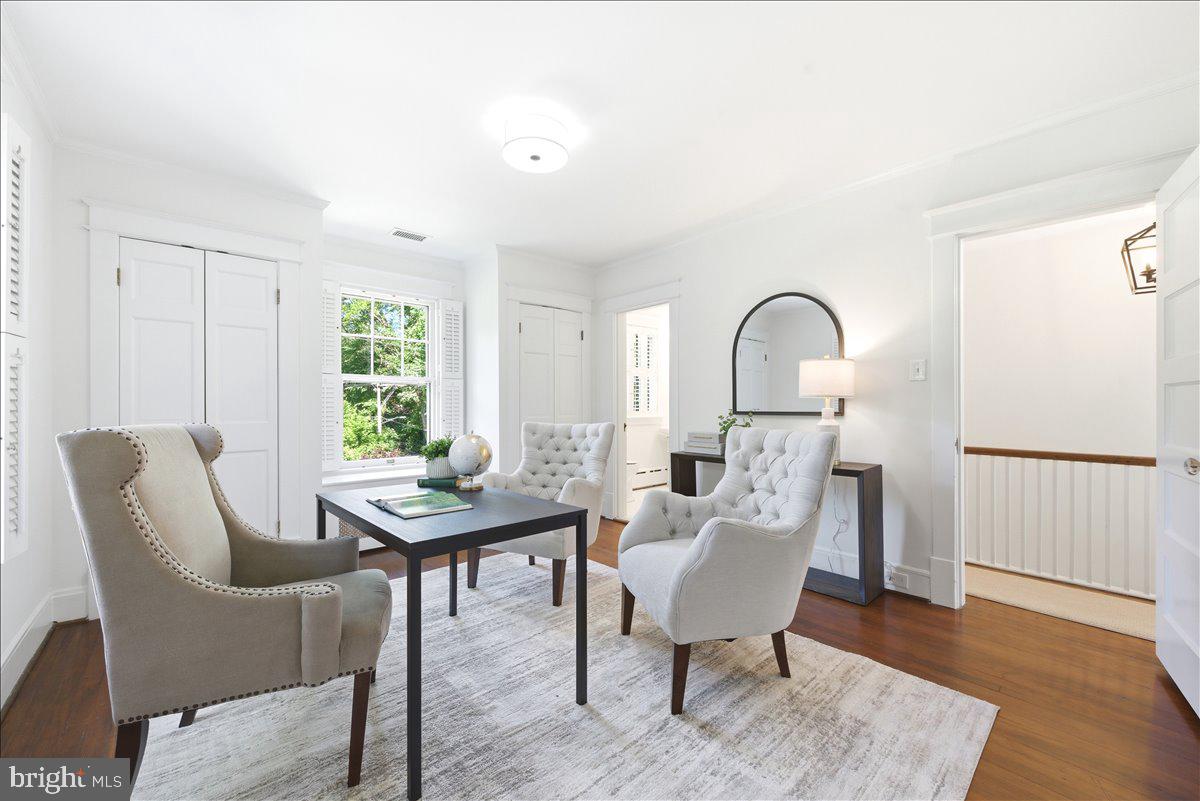 CHEVY CHASE - Residential