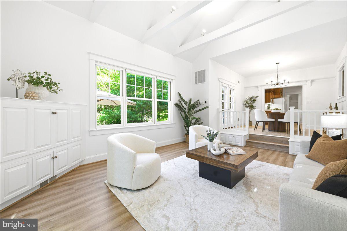 CHEVY CHASE - Residential
