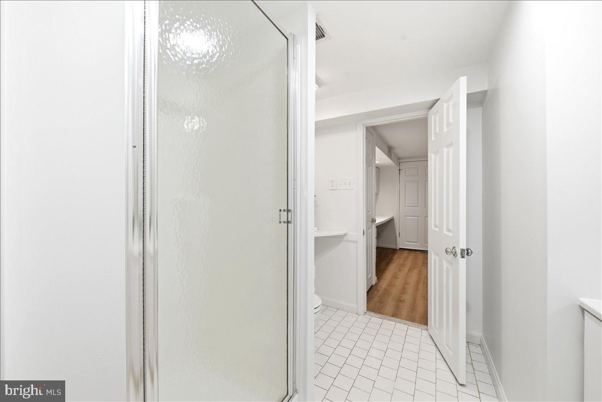 CHEVY CHASE - Residential