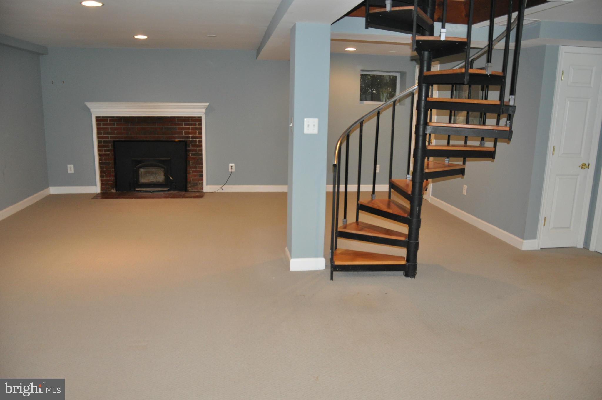 CHAPEL HILL - Residential Lease