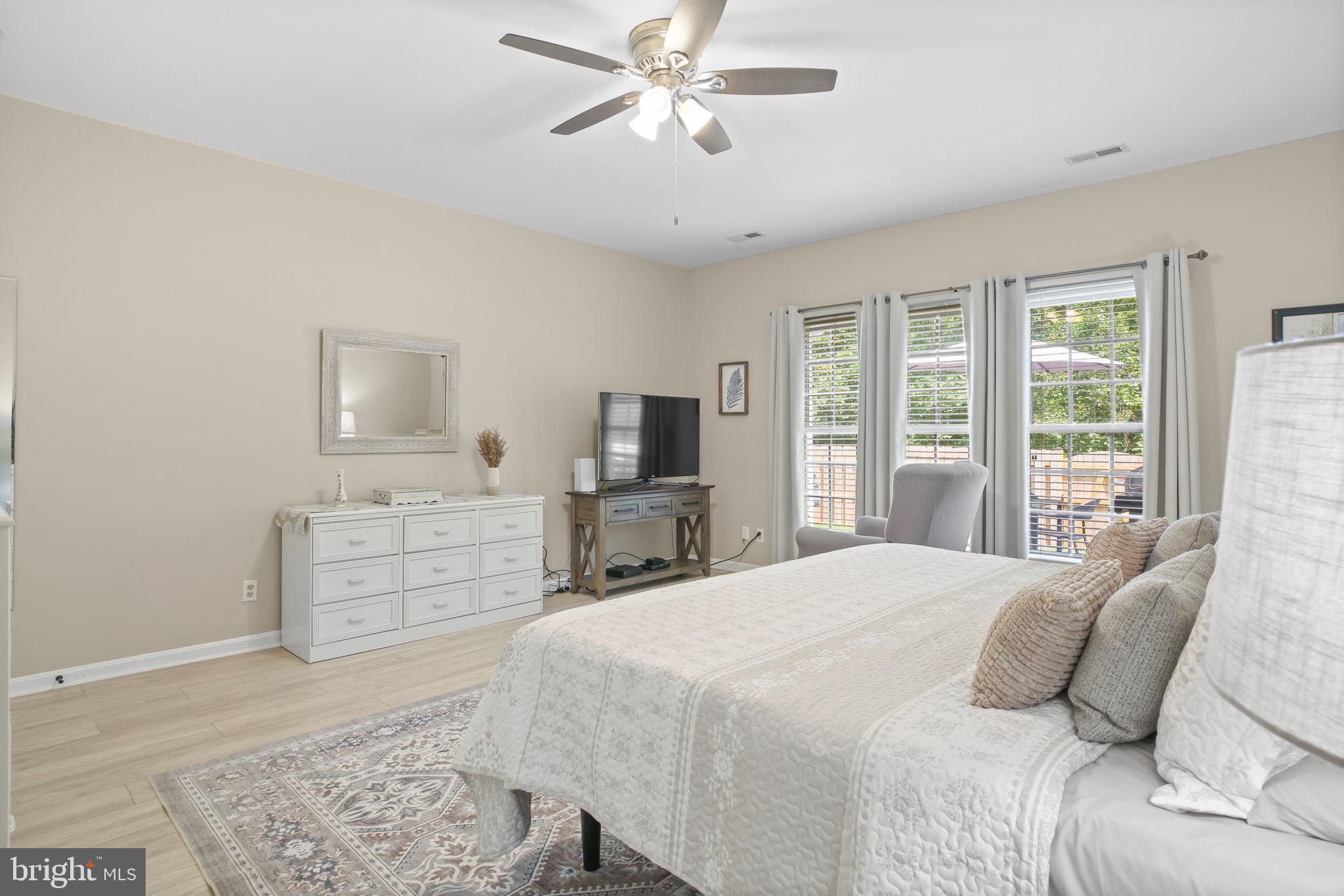 OAKVIEW (SALEM FIELDS) - Residential