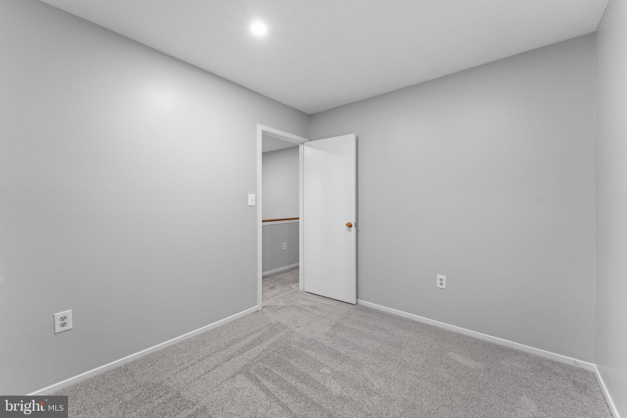THE PINES - Residential