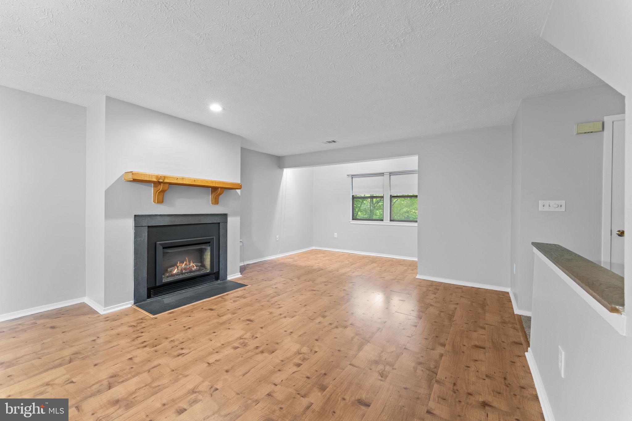 THE PINES - Residential