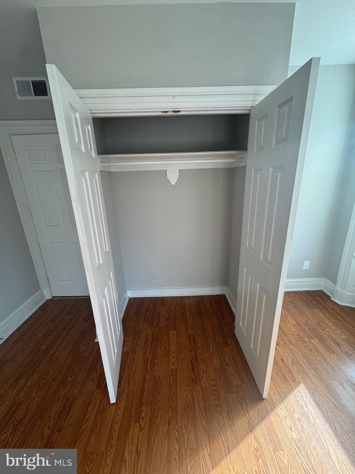 HOLLINS MARKET - Residential Lease