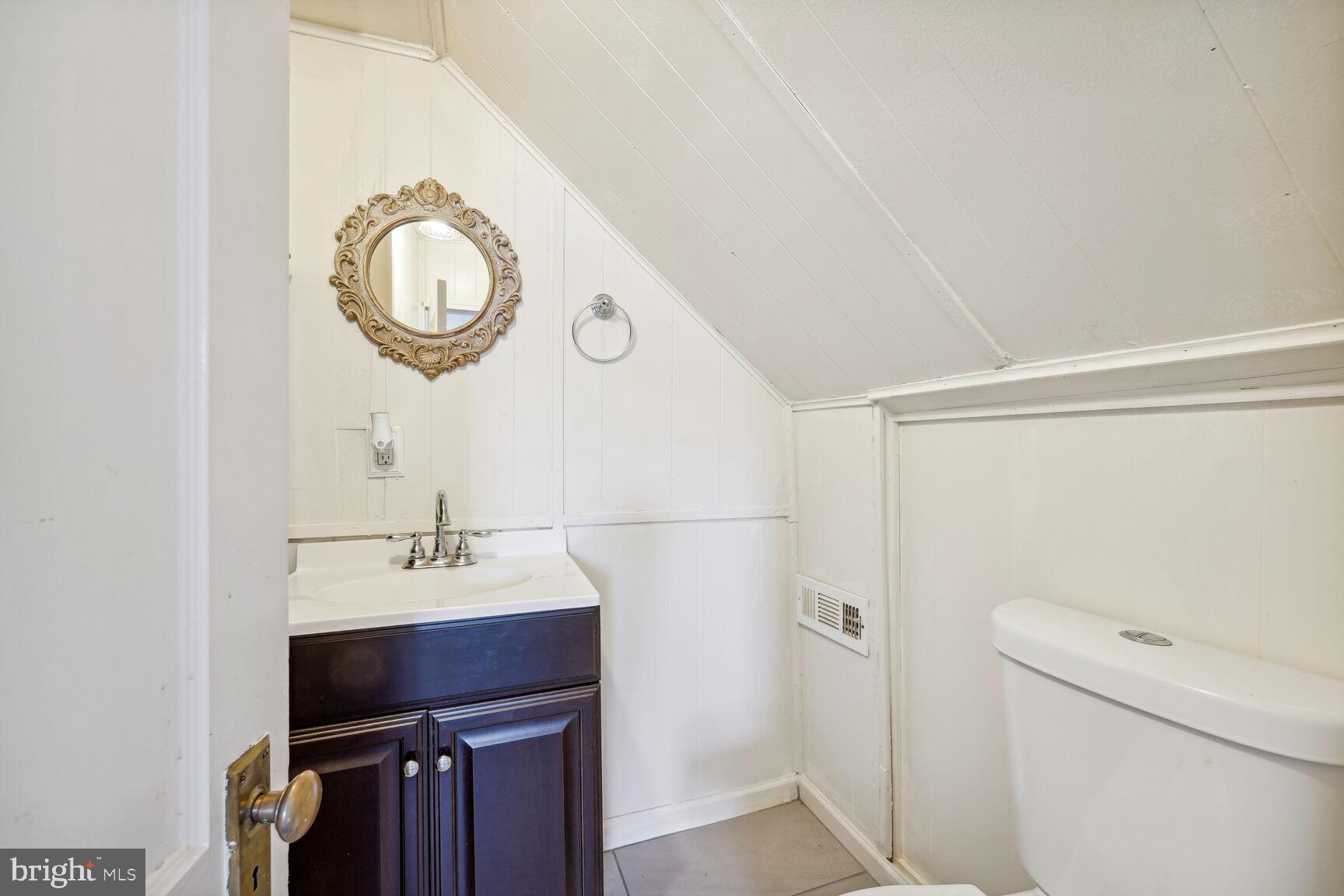 DILLON PARK - Residential Lease