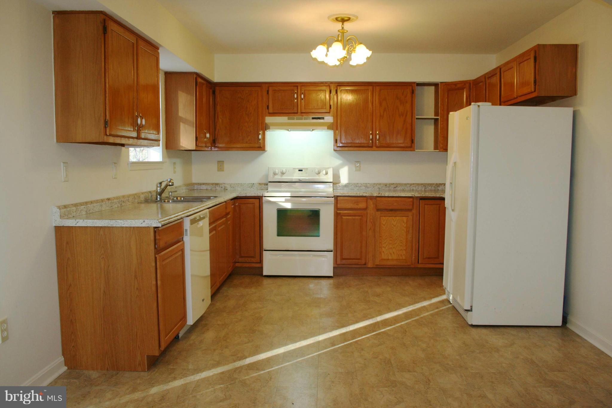 CHESAPEAKE RANCH ESTATES - Residential Lease