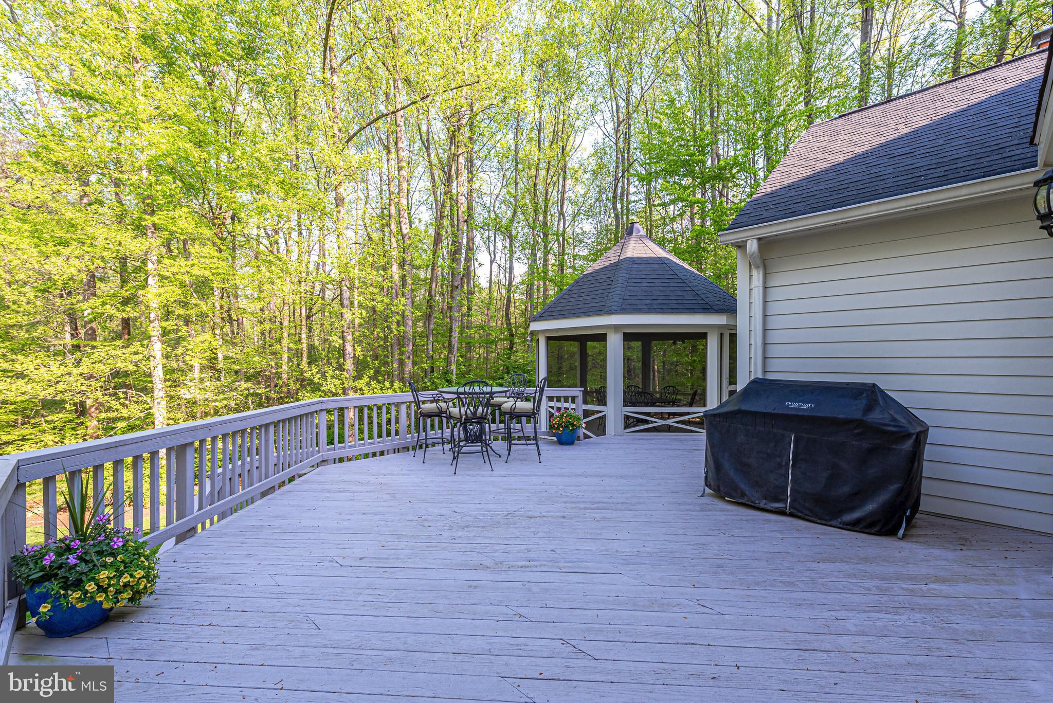 6528 HEATHER BROOK COURT