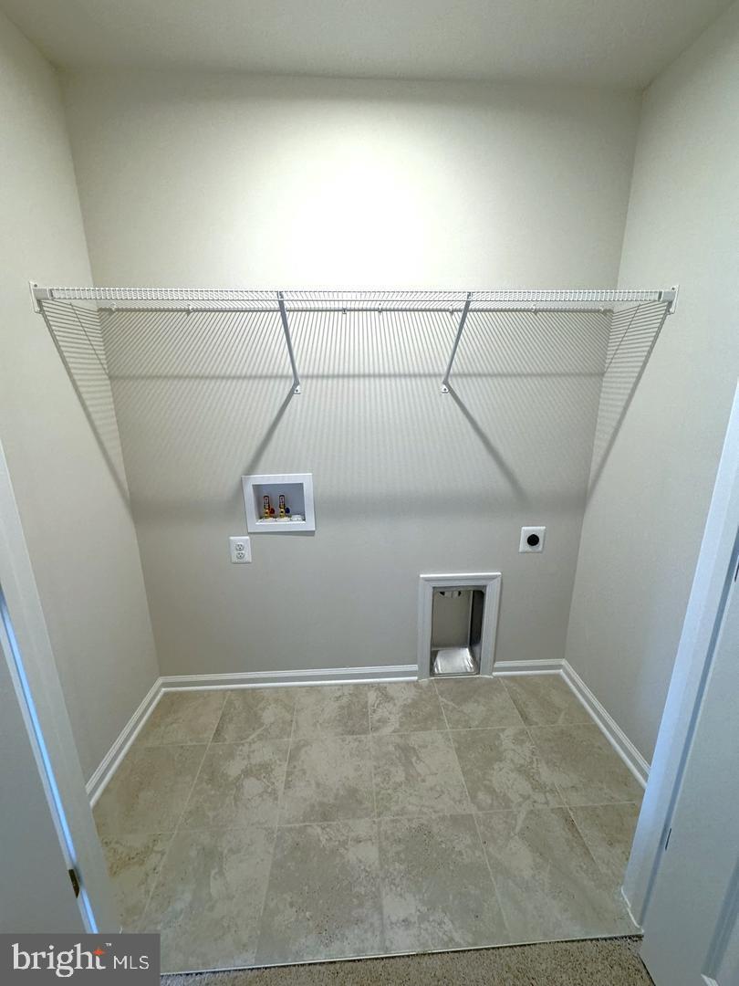 UNKNOWN - Residential Lease