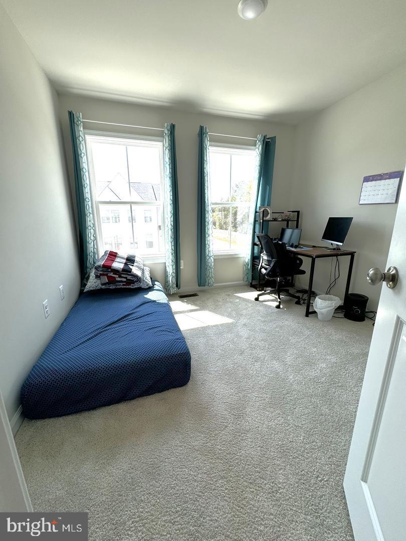 UNKNOWN - Residential Lease