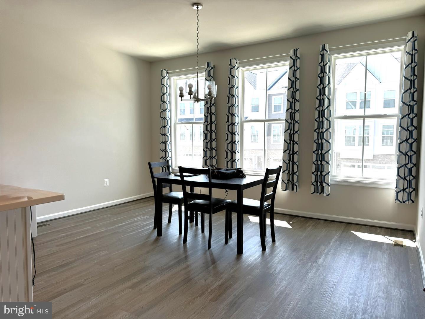 UNKNOWN - Residential Lease