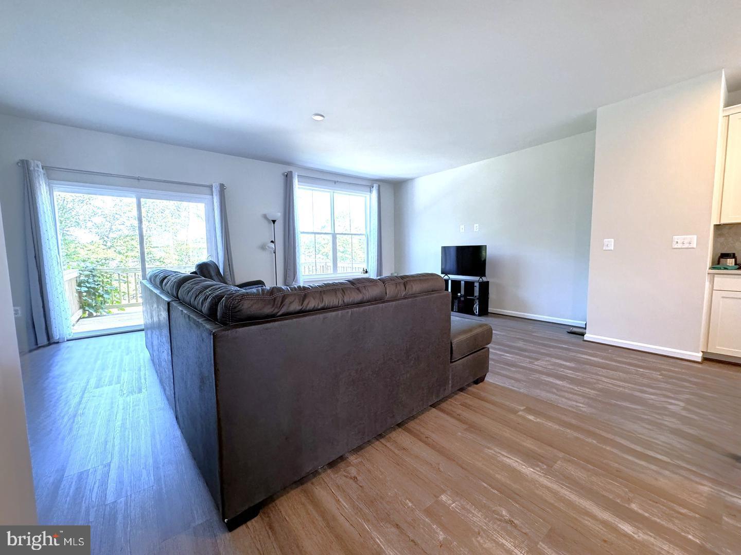 UNKNOWN - Residential Lease