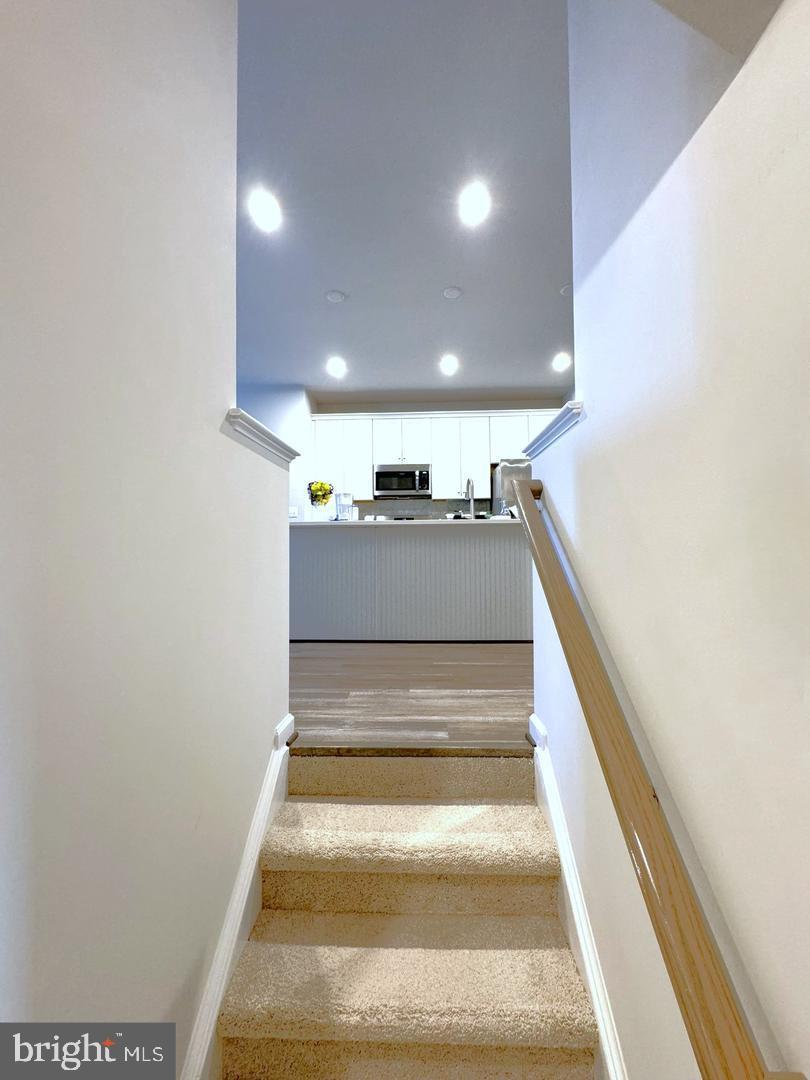 UNKNOWN - Residential Lease