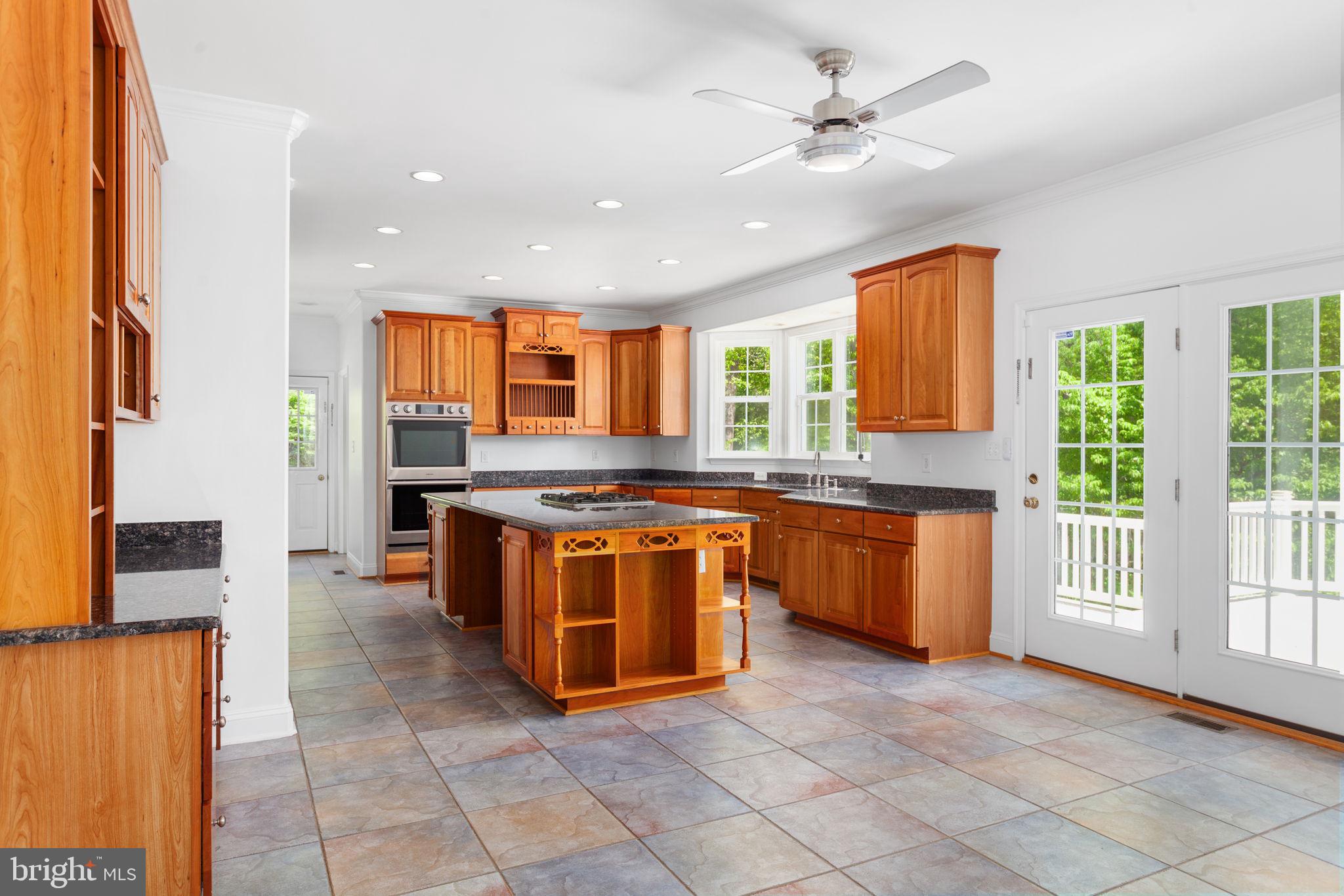 POPLAR HILLS - Residential