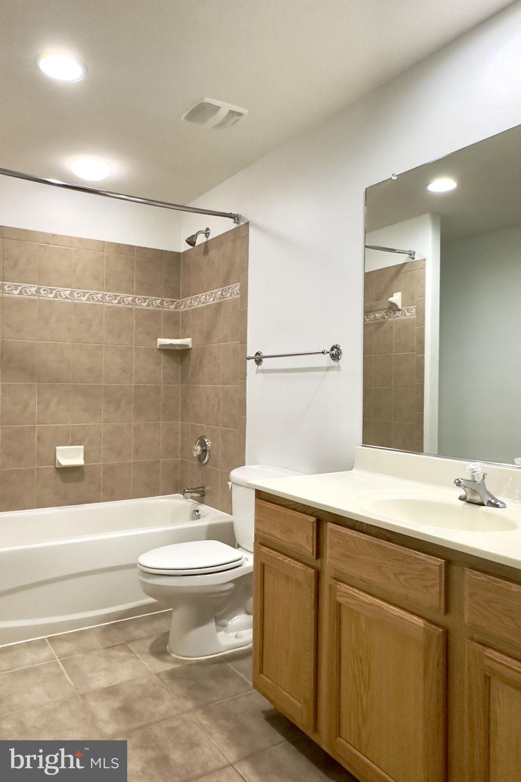 POPLAR HILLS - Residential