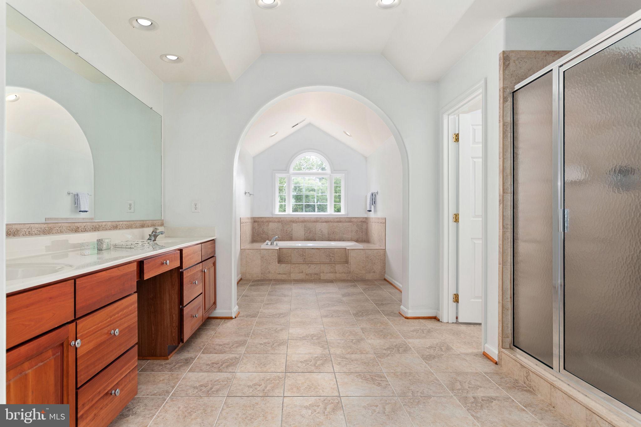 POPLAR HILLS - Residential