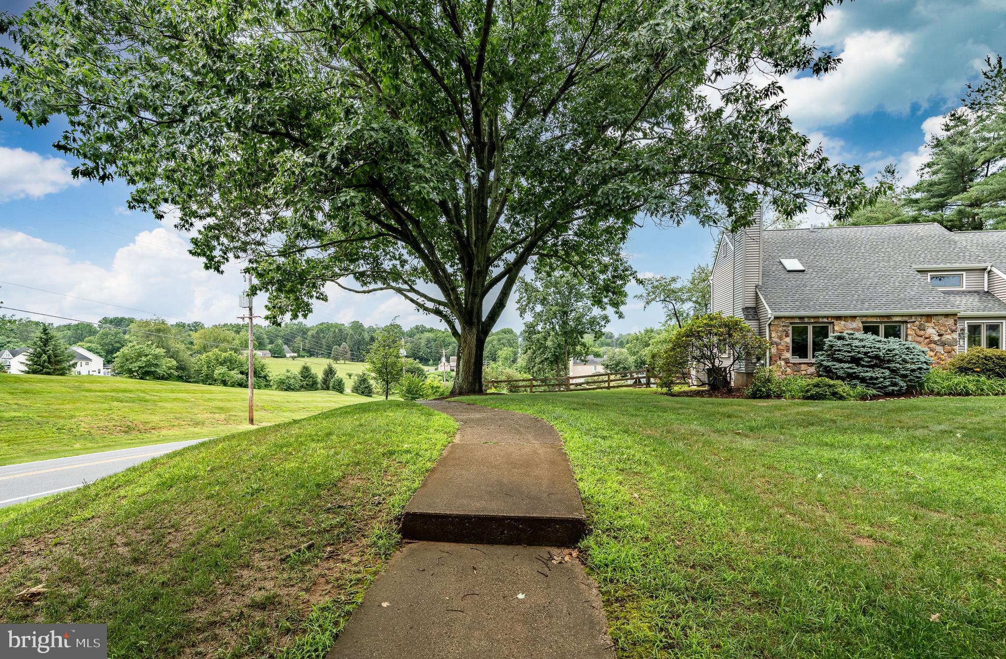 1001 PLUMLY ROAD