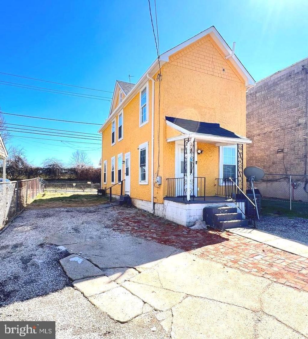 Photo of 2516 Hollins Ferry Road, BALTIMORE, MD 21230 (MLS # MDBA2206254)