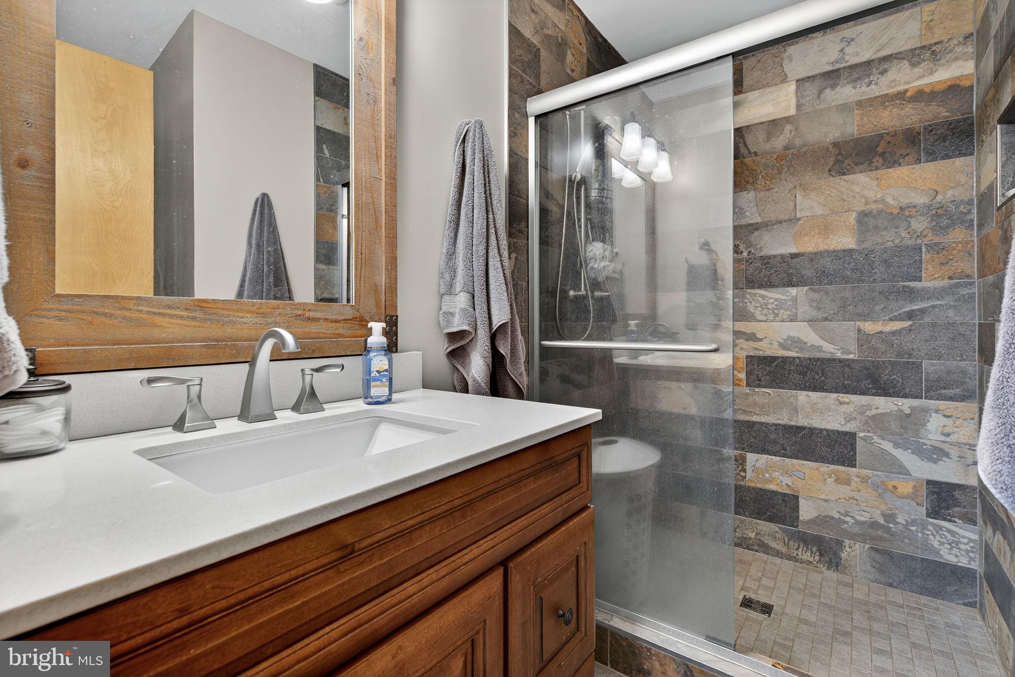 BEAR TREE COVE - Residential