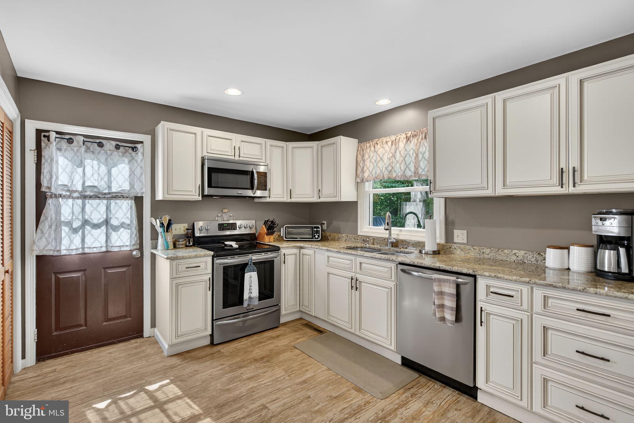 BEAR TREE COVE - Residential