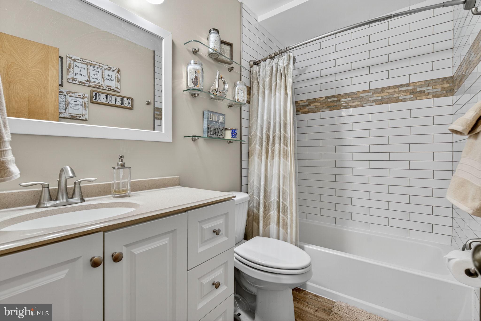 BEAR TREE COVE - Residential