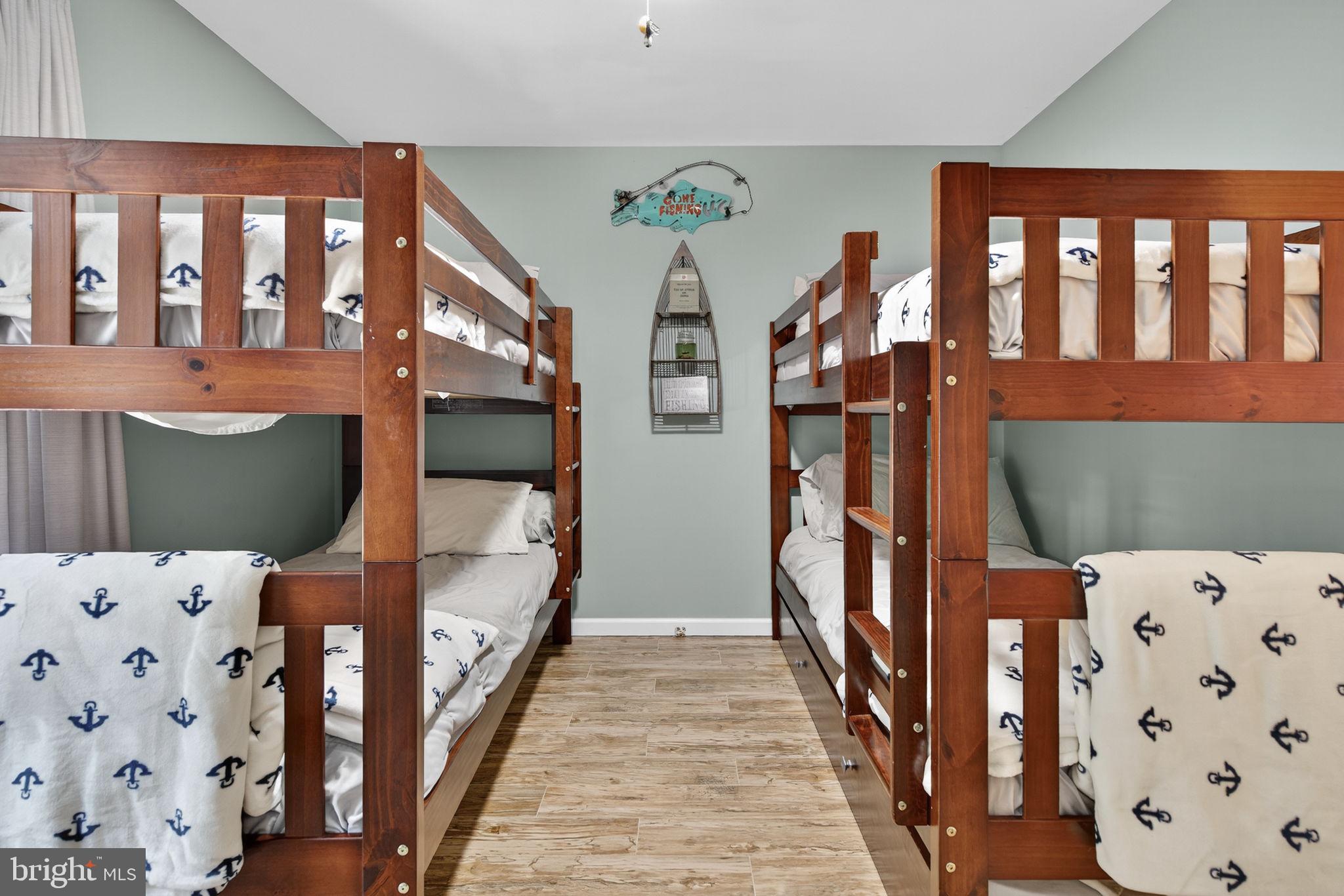 BEAR TREE COVE - Residential