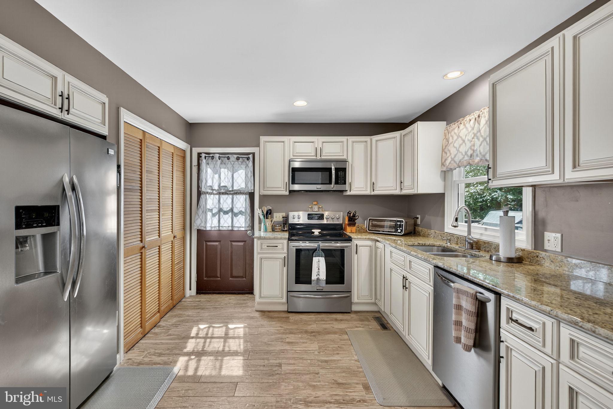 BEAR TREE COVE - Residential